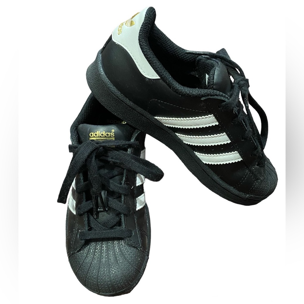 NWOT Adidas Superstar Black Little Kids